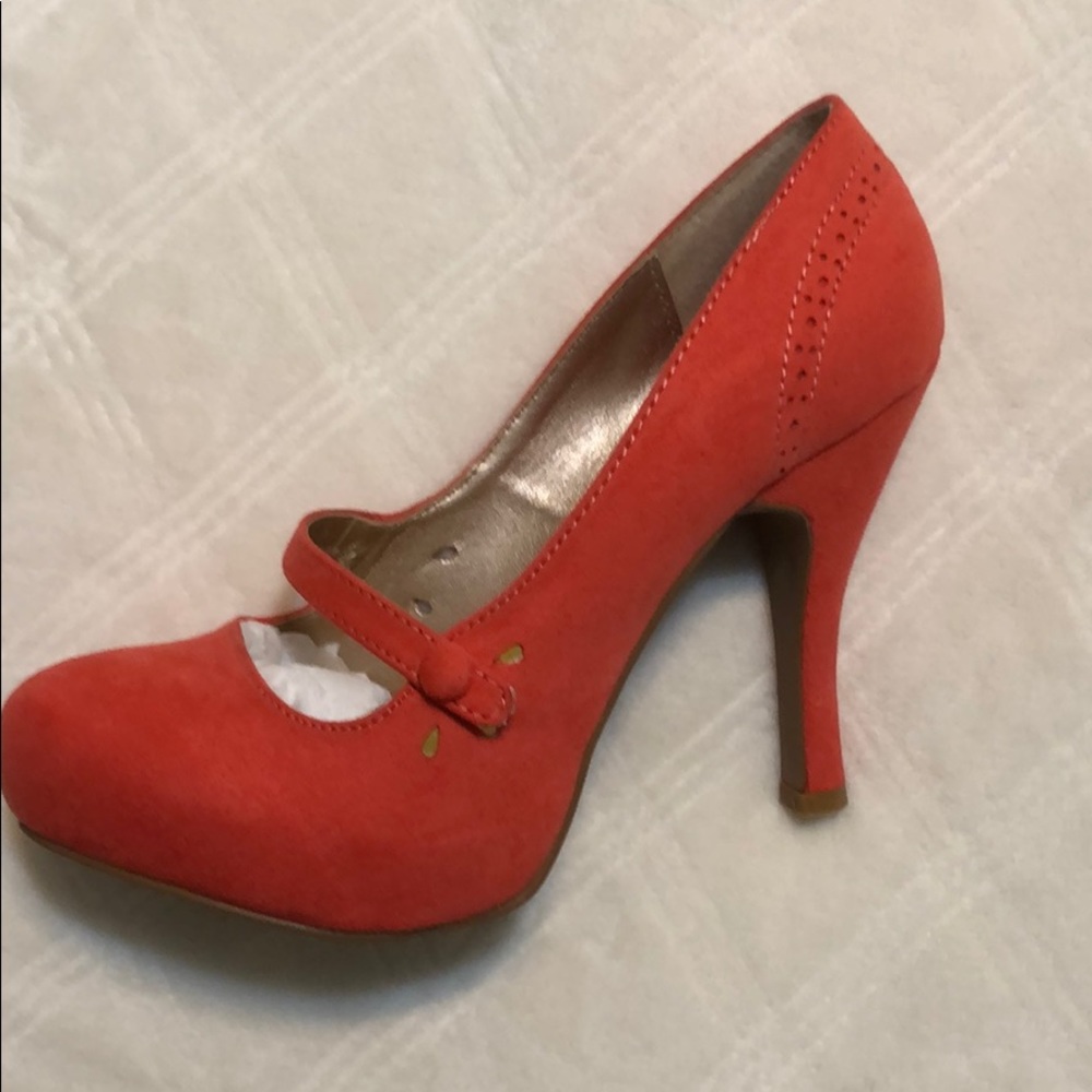 Coral Suede Pumps - Picture 5 of 7